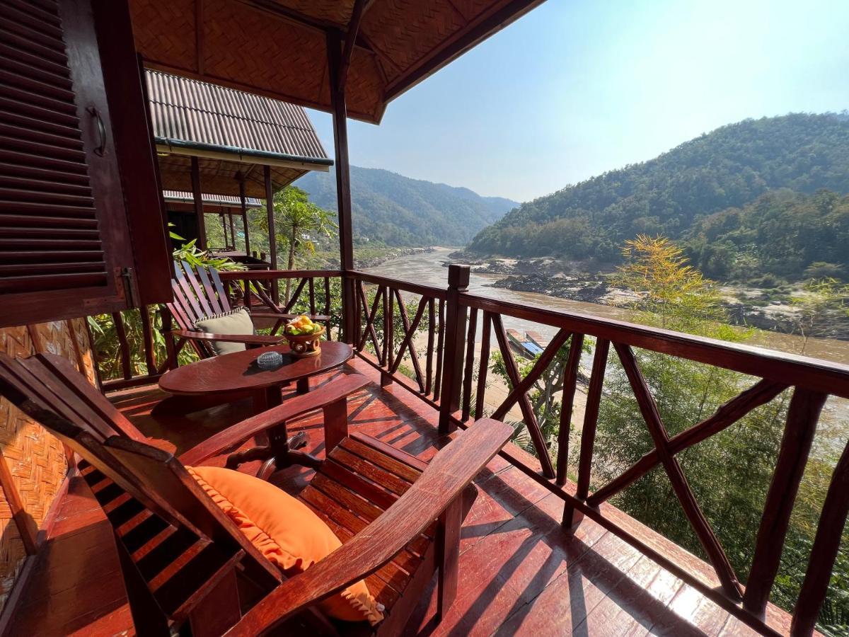 Mekong Riverside Lodge Muang Pakbèng Extérieur photo