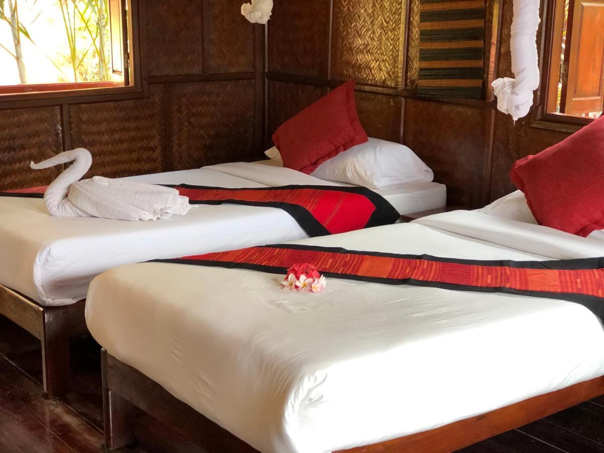 Mekong Riverside Lodge Muang Pakbèng Extérieur photo